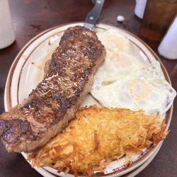 Cafe Diem - Steak & eggs