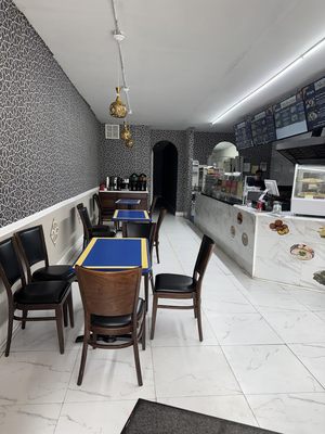 Baraka Shawarma Tucker by null
