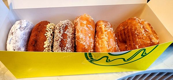 Lee's Donuts Gastown by null