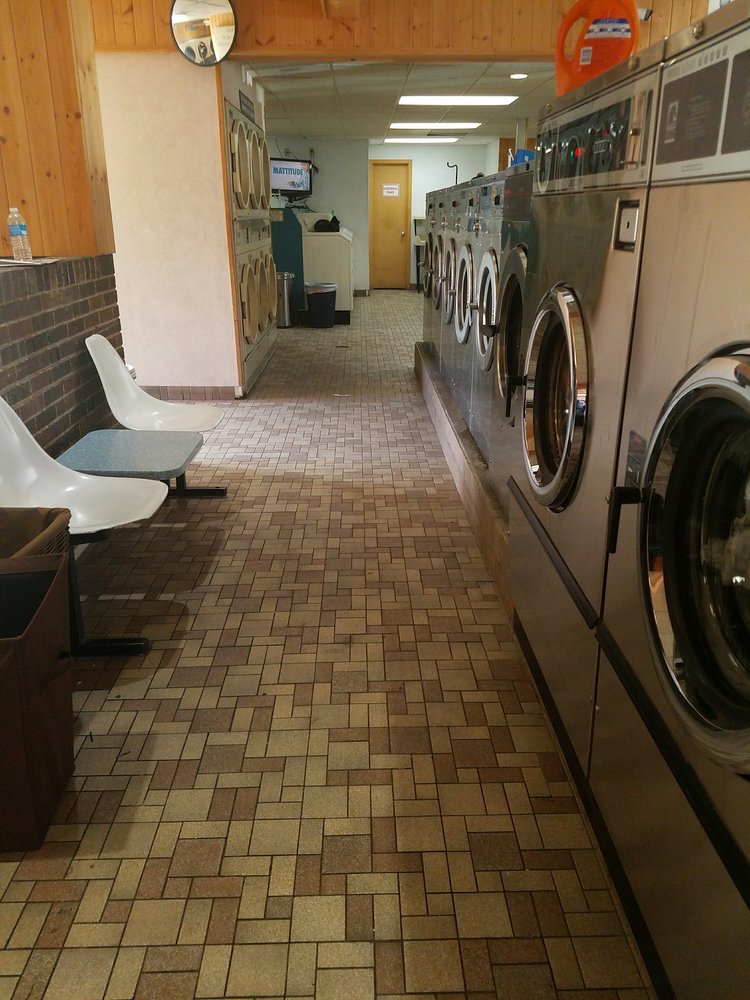 SUDS AMERICA LAUNDROMAT Updated September 2024 29 Photos & 37 Reviews 2045 Marshall Ave