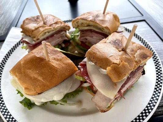 Mosher's Gourmet Cornbeef by null