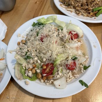 Thai Table - Thai Near Me - Maplewood, Missouri