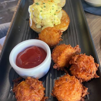 Culprits - Crab Cakes Benedict - Steakhouses Near Me - Oklahoma City, Oklahoma