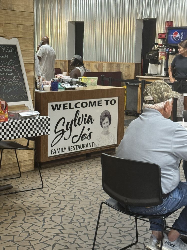 Sylvia Jo's Family Restaurant Logo