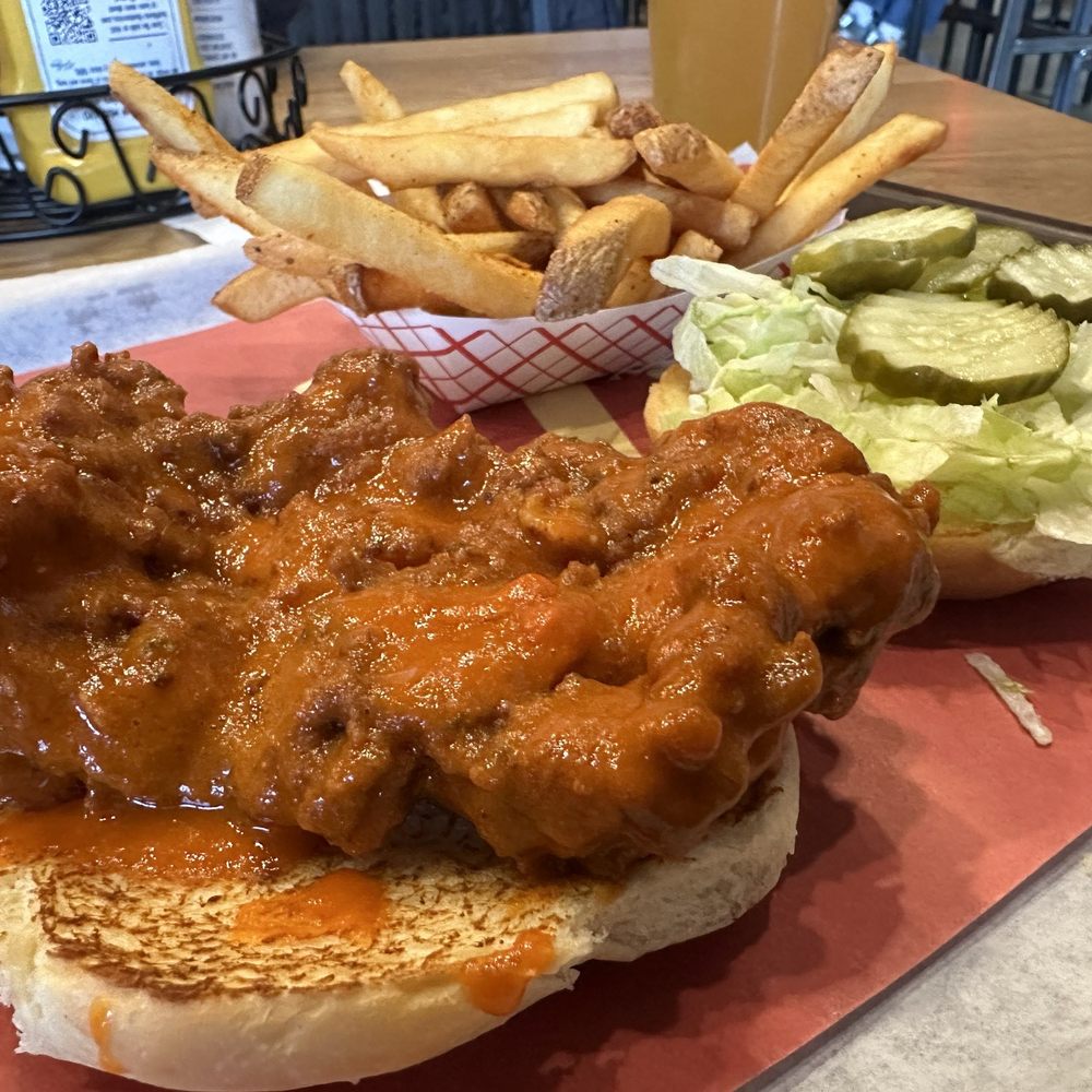 Hi-Pointe Drive-In - Buffalo chicken sandwich - Burgers Near Me - Chesterfield, Missouri Hi-Pointe Drive-In - Buffalo chicken sandwich - Burgers Near Me - Chesterfield, Missouri