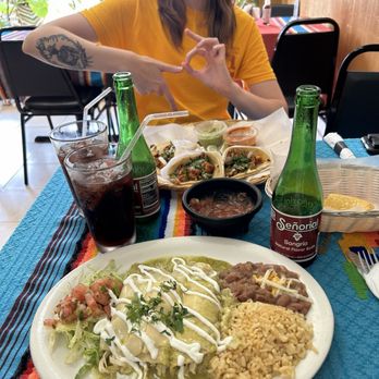 El Paso Mexican Restaurant - Mexican Near Me - Plainville, Connecticut El Paso Mexican Restaurant - Mexican Near Me - Plainville, Connecticut