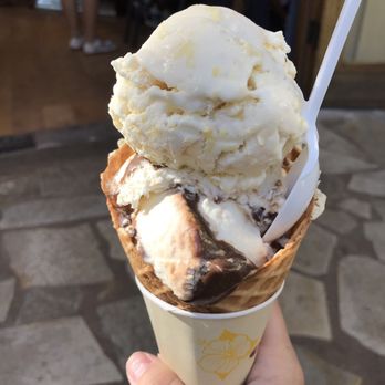 Lappert's Hawaii - Banana-coconut & banana-fudge - Ice Cream & Frozen Yogurt Near Me - Honolulu, Hawaii Lappert's Hawaii - Banana-coconut & banana-fudge - Ice Cream & Frozen Yogurt Near Me - Honolulu, Hawaii