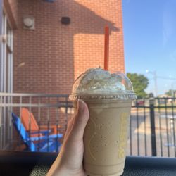 Biggby Coffee - Frozen snow berry