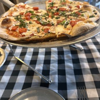 Brick and Brews - Margarita pizza! - Pizza Near Me - Magnolia, Texas