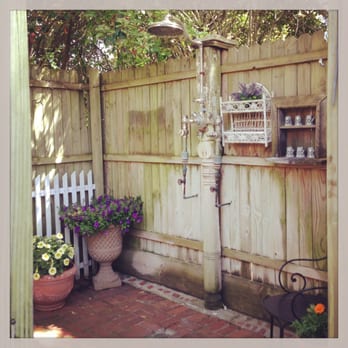 The Hope & Glory Inn - Hotels Near Me - Irvington, Virginia The Hope & Glory Inn - Hotels Near Me - Irvington, Virginia