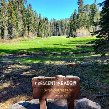 Crescent Meadow and Tharp's Log - Hiking Near Me - Sequoia National Park, California Crescent Meadow and Tharp's Log - Hiking Near Me - Sequoia National Park, California