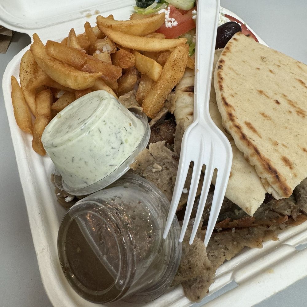 Santorini Island Grill Logo