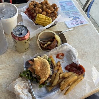Bahama Bobs - Cheese burger - Seafood Near Me - Gulf Shores, Alabama