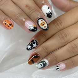 Mint Nail Lounge