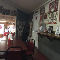 Jim's Bbq - Best side of the road BBQ ever!