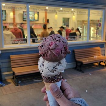 Rocky Point Ice Cream - Ice Cream & Frozen Yogurt Near Me - Port Moody, British Columbia