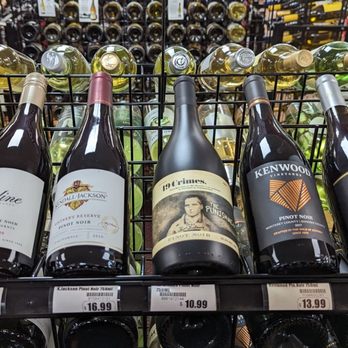 Ken's Wine and Spirits - Beer, Wine & Spirits Near Me - Barkhamsted, Connecticut