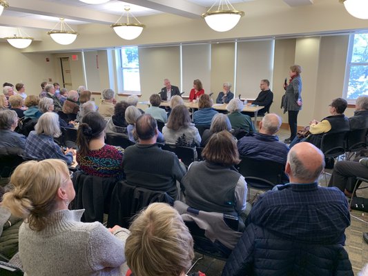 FALMOUTH PUBLIC LIBRARY - Updated October 2025 - 34 Photos - 300 Main ...