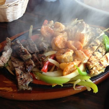 Elvira's Mexican Grill - Fajitas de patron - Mexican Near Me - Upland, California
