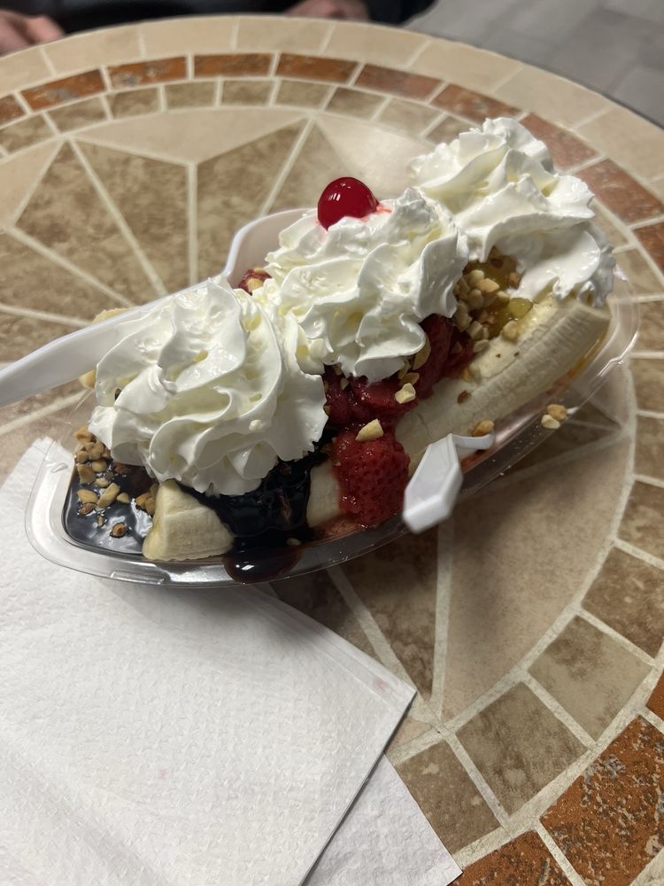 Cold Rush Ice Cream Logo