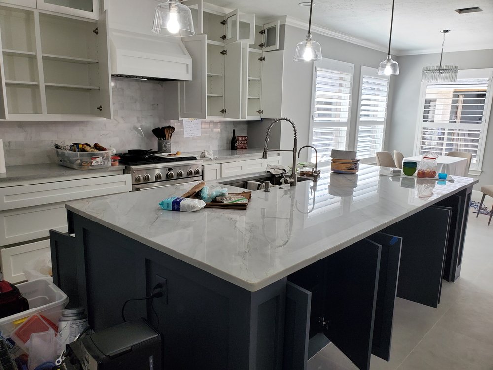 Slide of Mayra's Contracting Services