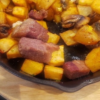 Noe’s Cafe - Corned Beef Hash - Breakfast & Brunch Near Me - Spring, Texas