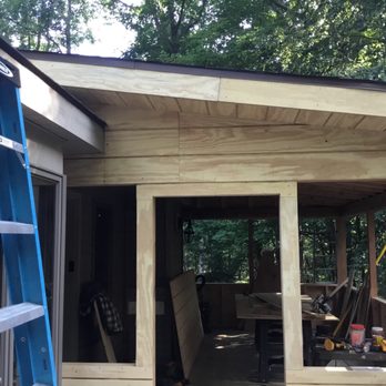 LHE Contracting - New screened in porch/3 season sun room - Handyman Near Me
