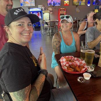 The Wellhead Sports Bar - Jeep meet up happens once. Month here to gather with friends and new jeep owners - Sports Bars Near Me - Katy, Texas The Wellhead Sports Bar - Jeep meet up happens once. Month here to gather with friends and new jeep owners - Sports Bars Near Me - Katy, Texas