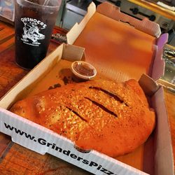 Grinders - Calzone to go