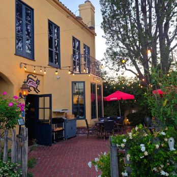 Il Gatto - Outdoor Patio - Italian Near Me - La Habra, California Il Gatto - Outdoor Patio - Italian Near Me - La Habra, California