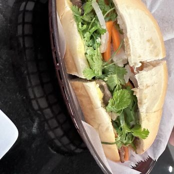 EAD Vietnamese Restaurant - Banh mi grilled pork - Vietnamese Near Me - Shenandoah, Texas EAD Vietnamese Restaurant - Banh mi grilled pork - Vietnamese Near Me - Shenandoah, Texas