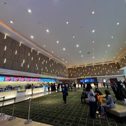 Movies At Midway - Movies at Midway it is NOT. For review reference only (is it asking too much?)