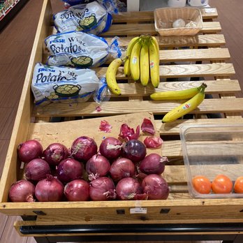 Y Hill Express - small produce section - Gas Stations Near Me - Blossvale, New York