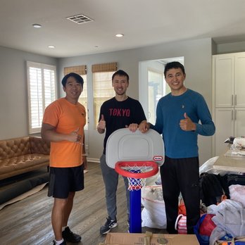Ark Moving Co - Two polite and energetic gentlemen! Highly recommend this moving company:) - Movers Near Me - Irvine, California