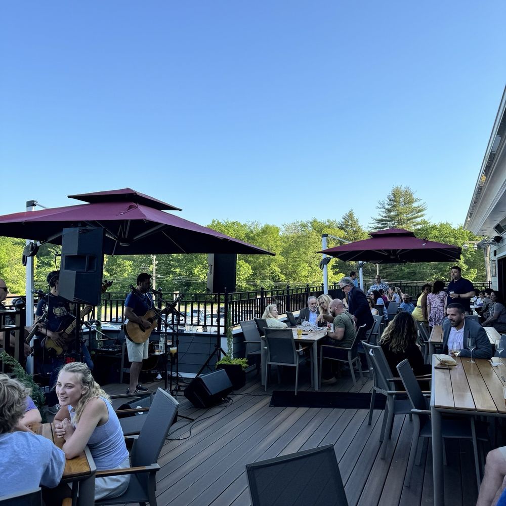 At The Rooftop - Rooftop Patio - Cocktail Bars Near Me - Canton, Connecticut