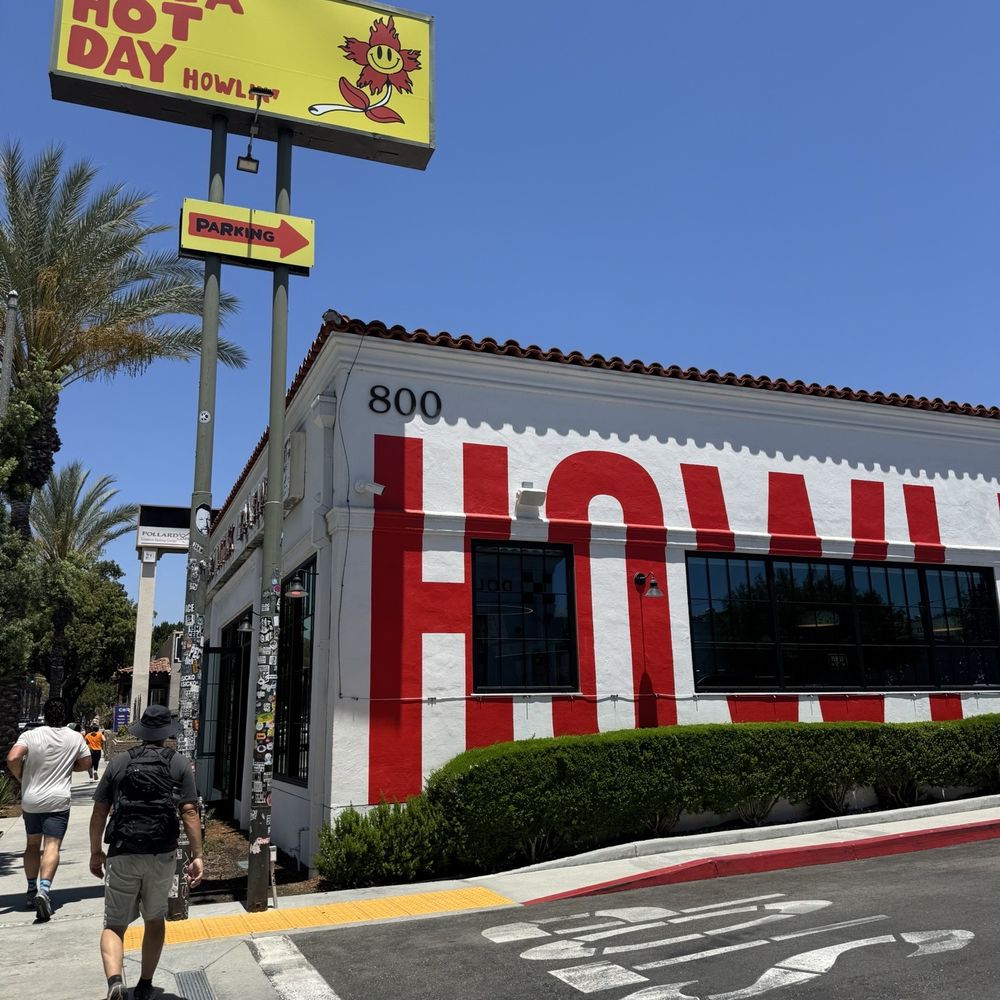 Howlin' Ray's - Southern Near Me - Pasadena, California