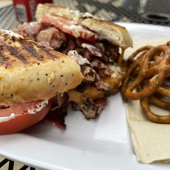 Rail Side Cafe - Coffee & Tea Near Me - San Dimas, California Rail Side Cafe - Coffee & Tea Near Me - San Dimas, California