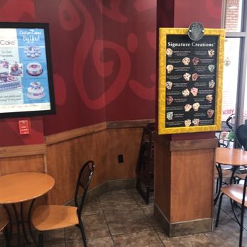 Cold Stone Creamery - I have no idea why I took this picture. - Ice Cream & Frozen Yogurt Near Me - Safety Harbor, Florida Cold Stone Creamery - I have no idea why I took this picture. - Ice Cream & Frozen Yogurt Near Me - Safety Harbor, Florida