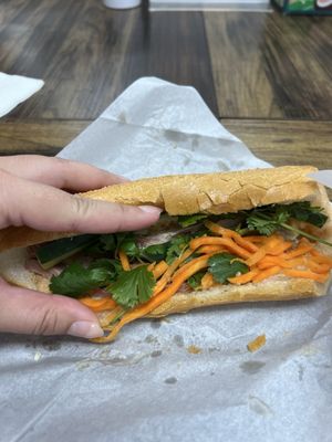 Thim Hing Banh Mi by null