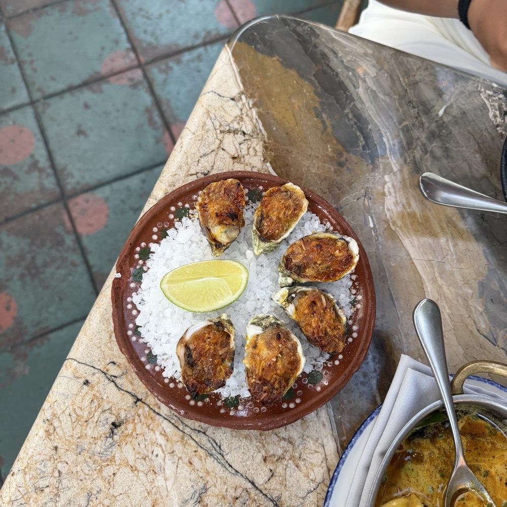 Si! Mon - baked oysters - Latin American Near Me - Los Angeles, California Si! Mon - baked oysters - Latin American Near Me - Los Angeles, California
