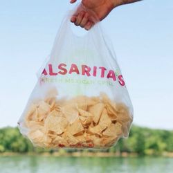 Salsarita's Fresh Mexican Grill - Chips to go!! #SalsaritasFreshMexicanGrill