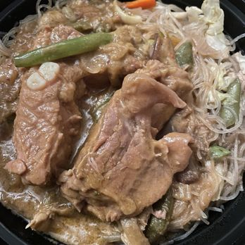 Luizas Filipino Kitchen - Kare-Kare (pork with peanut sauce?) - Filipino Near Me - Prescott Valley, Arizona Luizas Filipino Kitchen - Kare-Kare (pork with peanut sauce?) - Filipino Near Me - Prescott Valley, Arizona