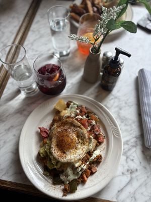 Uncle Wolfie's Breakfast Tavern by null