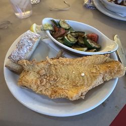 I had the haddock dinner. Delicious