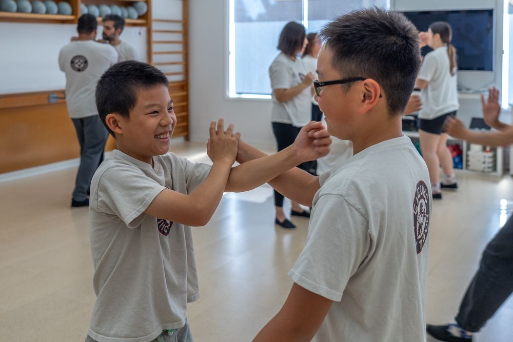 ELeung Wing Tsun Kung Fu Logo