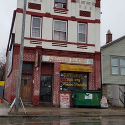 That's it, very easy to just drive past.