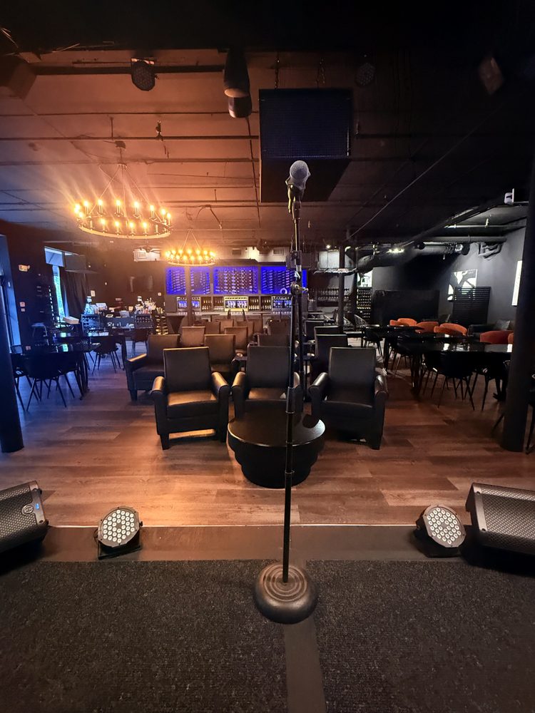 Black Leaf Cigar & Wine Lounge Logo