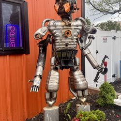 Lou's Custom Exhaust Stoughton - Muffler Man