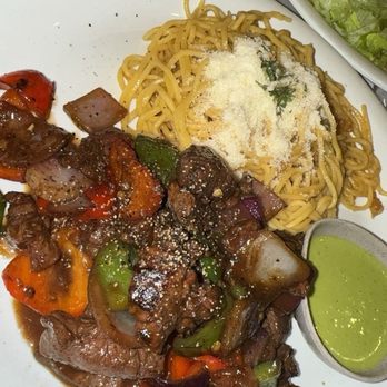 Soup Shop - Garlic Noodle with Shaken Filet Mignon - Vietnamese Near Me - Irvine, California Soup Shop - Garlic Noodle with Shaken Filet Mignon - Vietnamese Near Me - Irvine, California