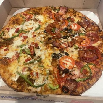 Mellow Mushroom Peachtree City - Mellow Mushroom' med half Merry Prankster and Mellow Mushroom house special!! - Pizza Near Me - Peachtree City, Georgia Mellow Mushroom Peachtree City - Mellow Mushroom' med half Merry Prankster and Mellow Mushroom house special!! - Pizza Near Me - Peachtree City, Georgia